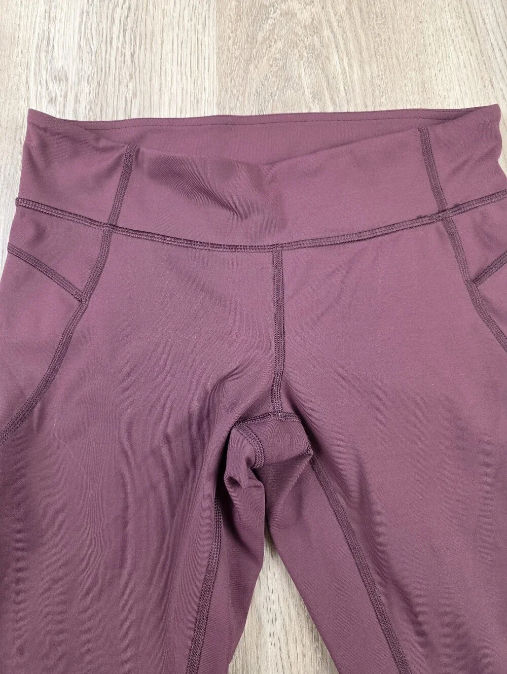 Lululemon Athletica Sculpt It Crop Leggings Size 6
